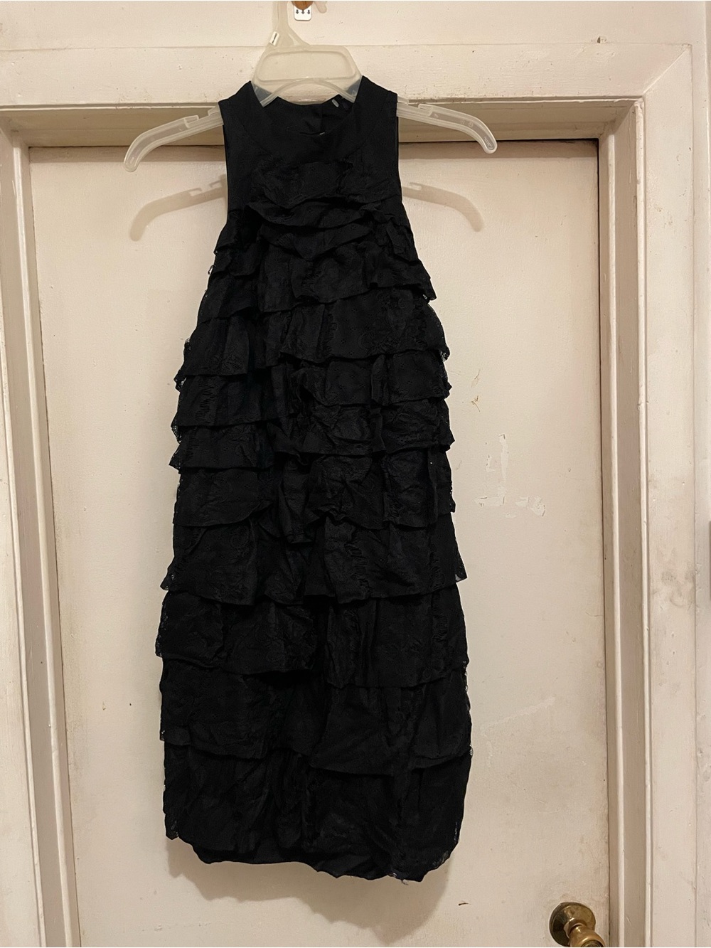 Double Zero Women’s Black Scoop Neck Sleeveless Ruffle Sheath Dress L